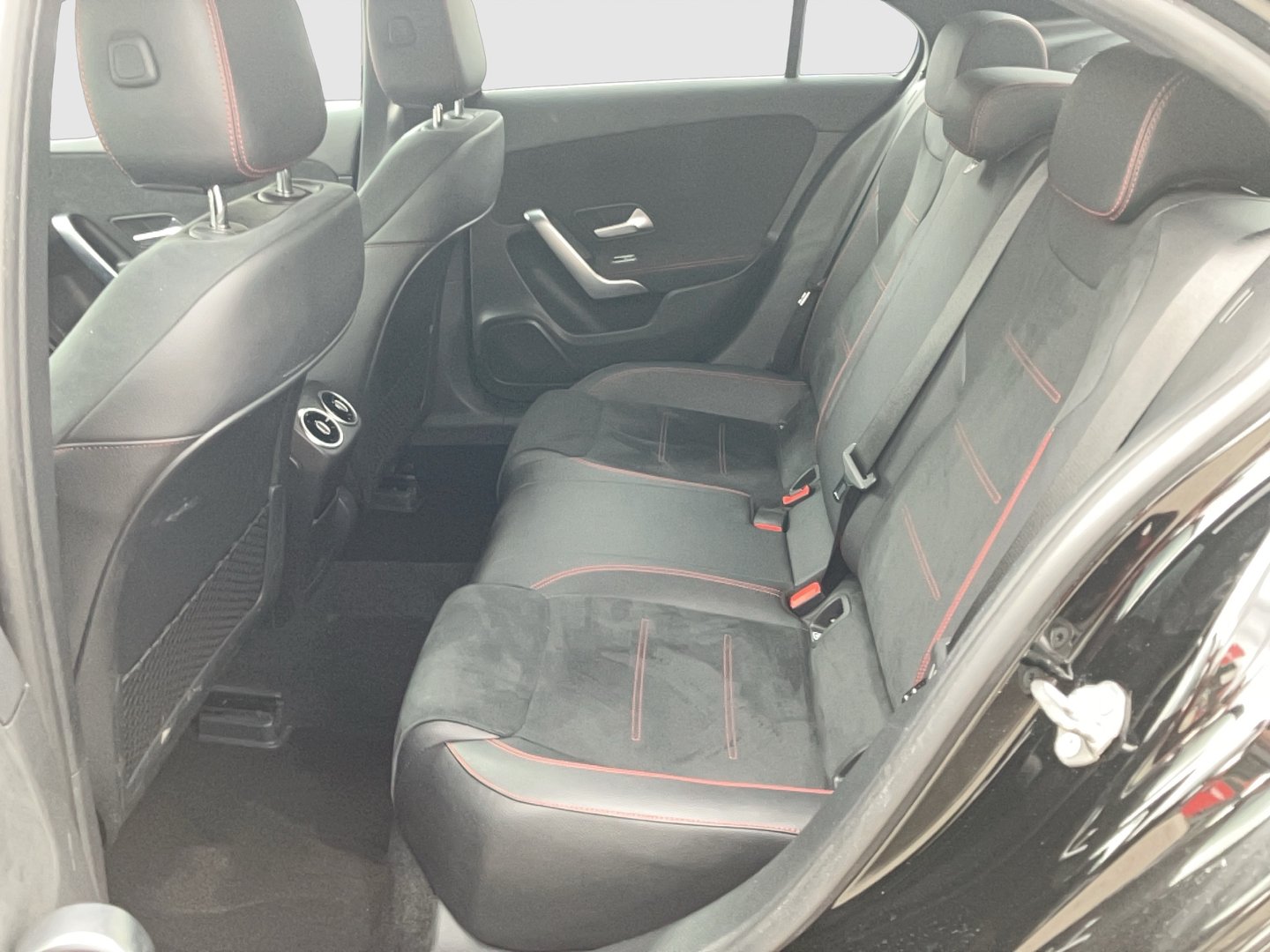 Mercedes A 180 d Limousine Aut. | Bild 9 von 21