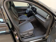 VW T-Roc R-Line eTSI DSG in Grenadillschwarz Metallic