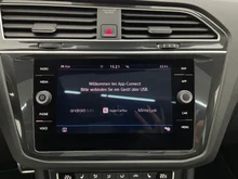 VW Tiguan Sky TDI SCR 4MOTION DSG in Indiumgrau Metallic
