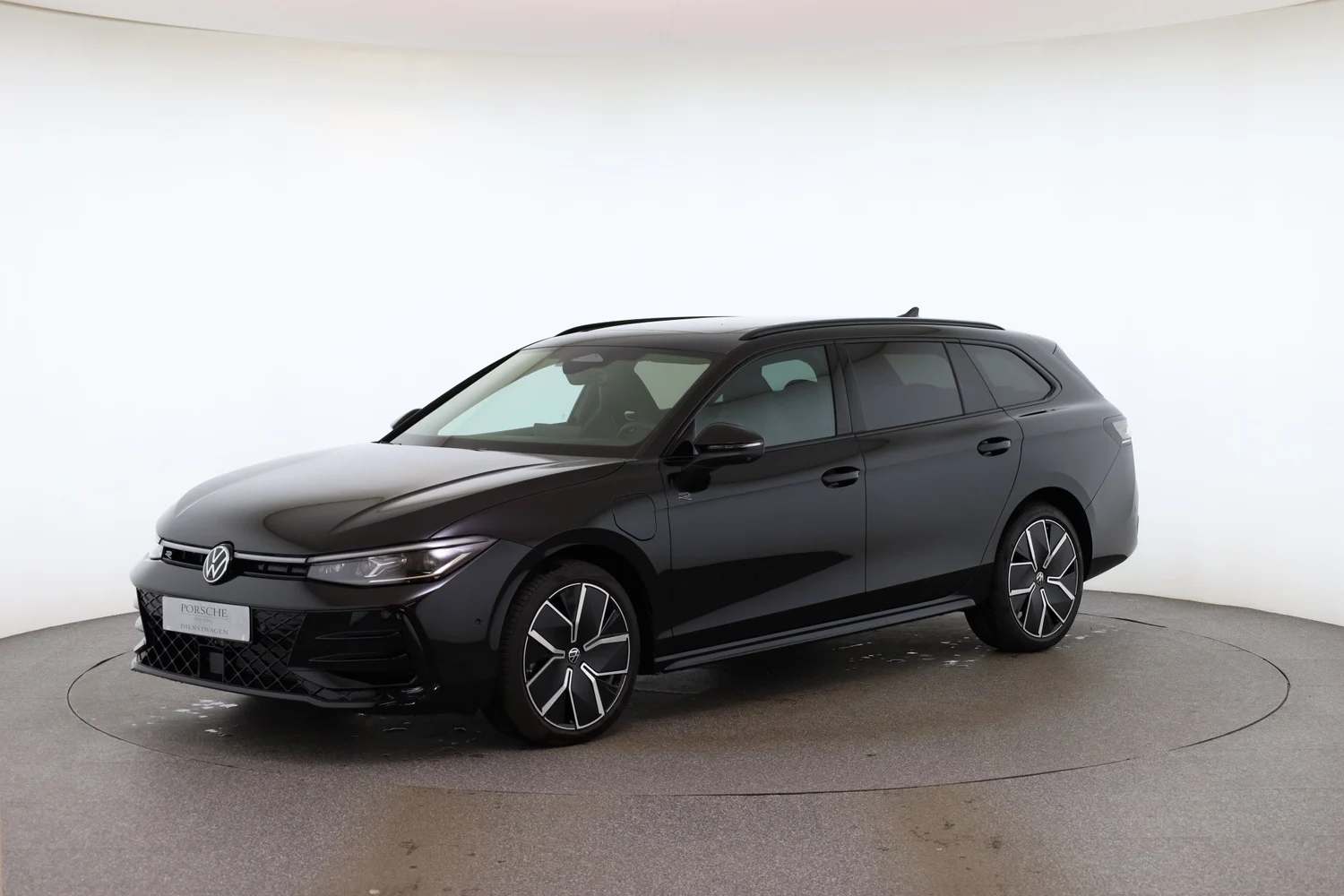 Bild eines VW Passat Variant Sport eHybrid 200kW