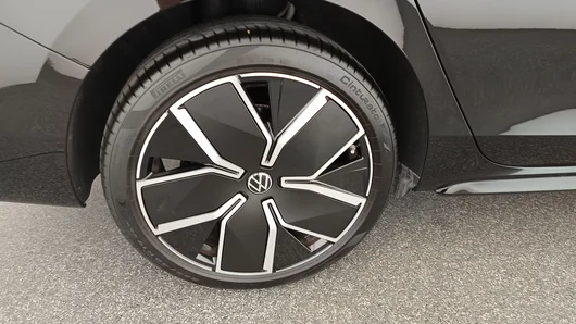Bild eines VW Passat Variant Sport eHybrid 200kW