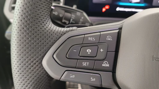 Bild eines VW Passat Variant Sport eHybrid 200kW