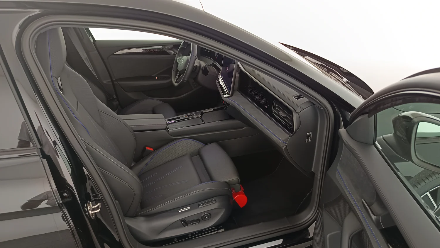 Bild eines VW Passat Variant Sport eHybrid 200kW