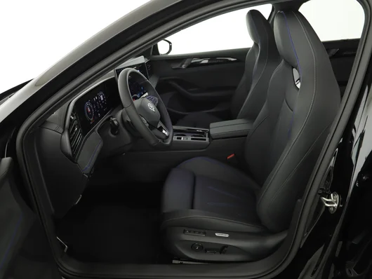 Bild eines VW Passat Variant Sport eHybrid 200kW