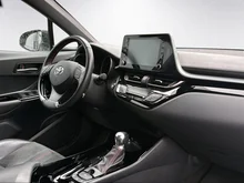 Toyota C-HR 2,0 Hybrid GR-SPORT CVT in Pure White / Black