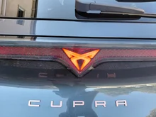 CUPRA Raval ENDURANCE 52/55 155kW/211 PS in Magnet-Grau Metallic Dach Nacht-Schwarz