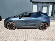 CUPRA Raval ENDURANCE 52/55 155kW/211 PS in Magnet-Grau Metallic Dach Nacht-Schwarz