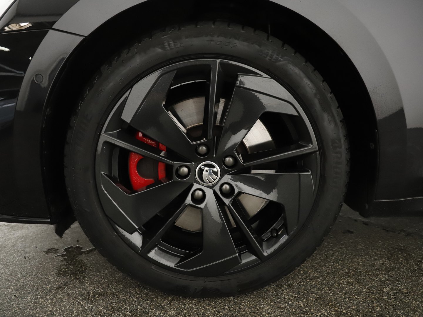 Škoda OCTAVIA Combi RS TSI 245 DSG | Bild 4 von 23