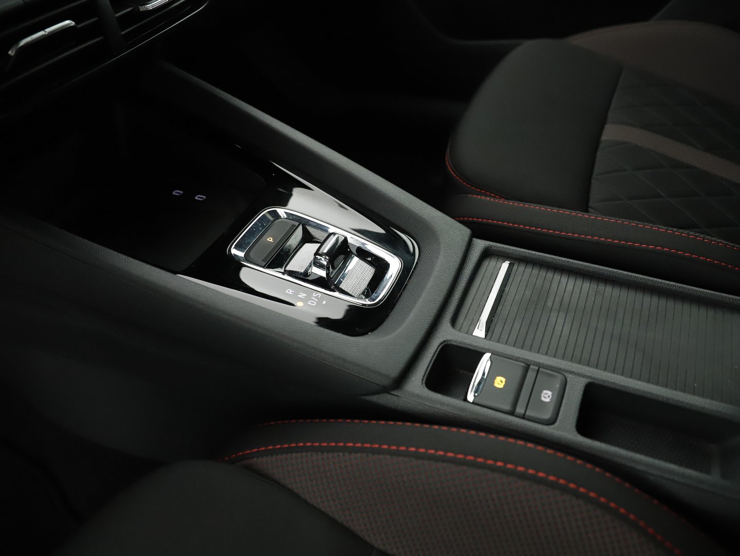 Škoda OCTAVIA Combi RS TSI 245 DSG | Bild 18 von 23