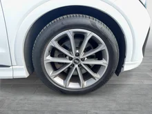 Audi Q4 e-tron 50 e-tron quattro in Gletscherweiss met.