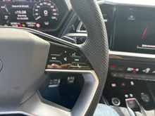 Audi Q4 e-tron 50 e-tron quattro in Gletscherweiss met.