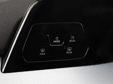VW Golf Variant Life mHeV TSI DSG in KINGS RED METALLIC