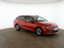 VW Golf Variant Life mHeV TSI DSG in KINGS RED METALLIC