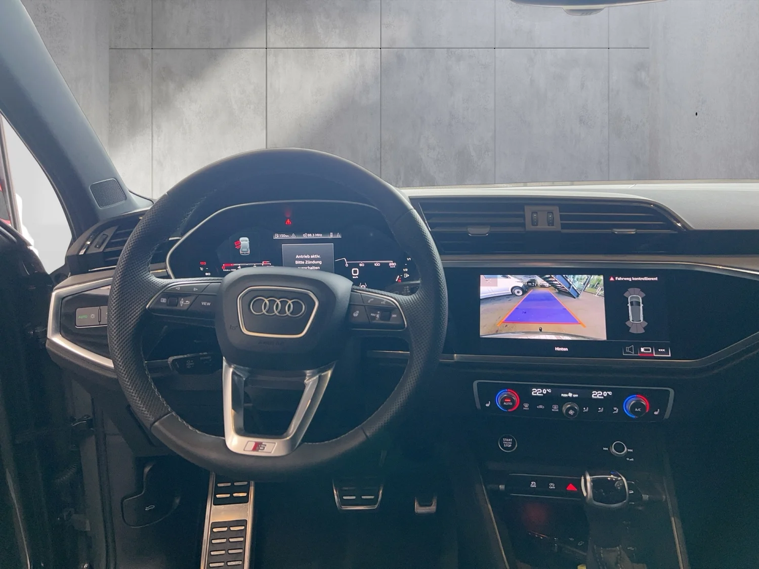 Bild eines Audi Q3 40 TDI quattro admired