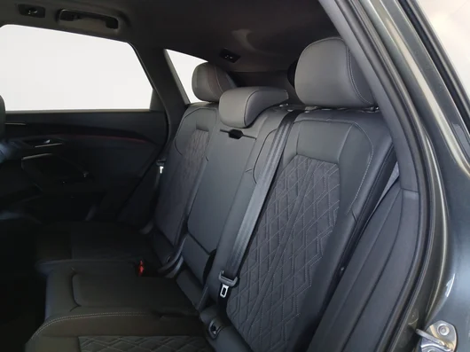 Bild eines Audi Q5 SUV TDI quattro 150 kW