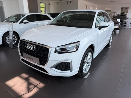 Audi Q2 35 TFSI admired