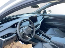 Škoda Enyaq RS in Moon-Weiß Metallic