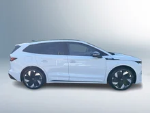 Škoda Enyaq RS in Moon-Weiß Metallic