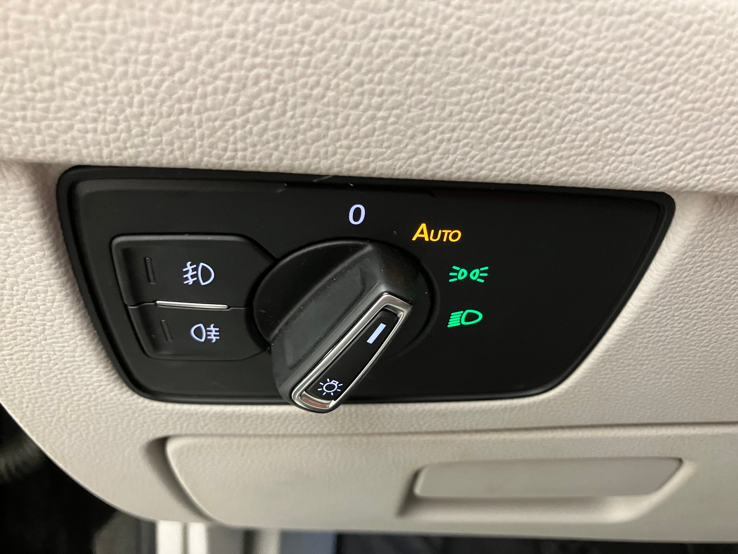 VW Passat Variant Elegance TDI | Bild 10 von 30