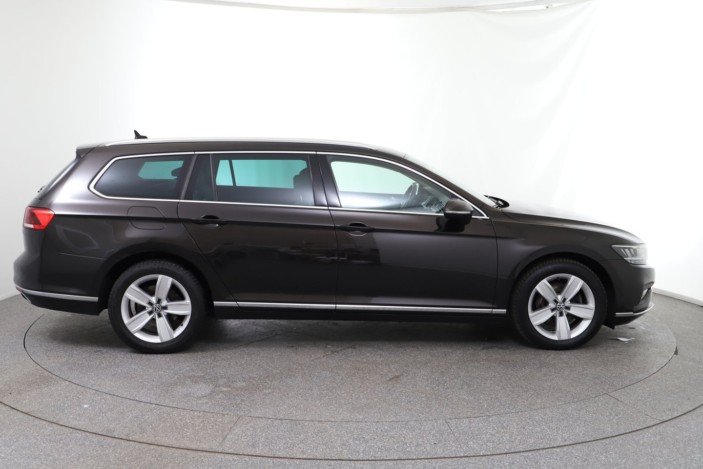 VW Passat Variant Elegance TDI | Bild 6 von 30