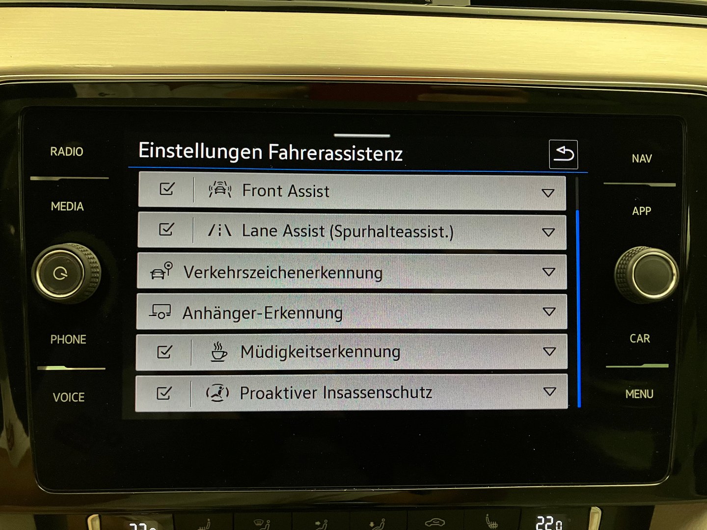 VW Passat Variant Elegance TDI | Bild 22 von 30
