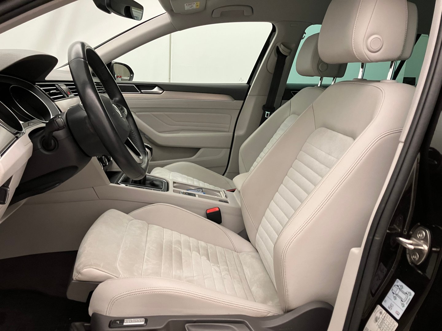 VW Passat Variant Elegance TDI | Bild 11 von 30
