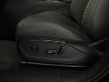 CUPRA Terramar TRIBE 1.5 e-TSI 150 PS DSG in Nacht-Schwarz Metallic