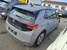 VW ID.3 Pure Performance 110 kW in Mondsteingrau Dach schwarz