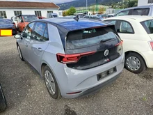 VW ID.3 Pure Performance 110 kW in Mondsteingrau Dach schwarz