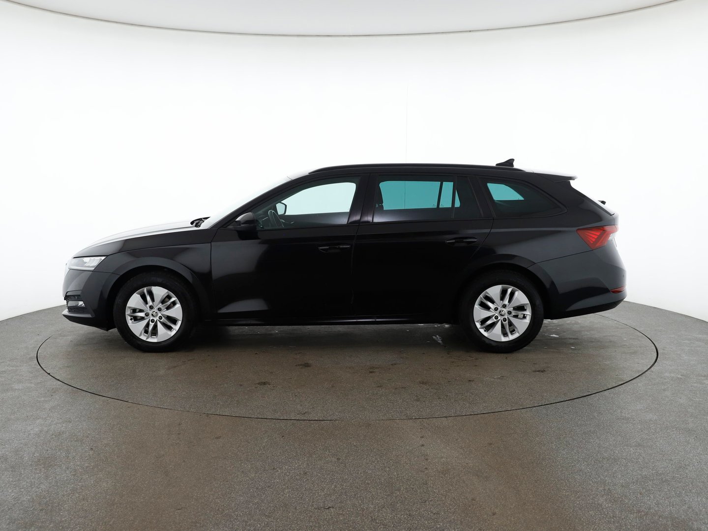 Škoda OCTAVIA Combi Ambition TDI DSG | Bild 8 von 28