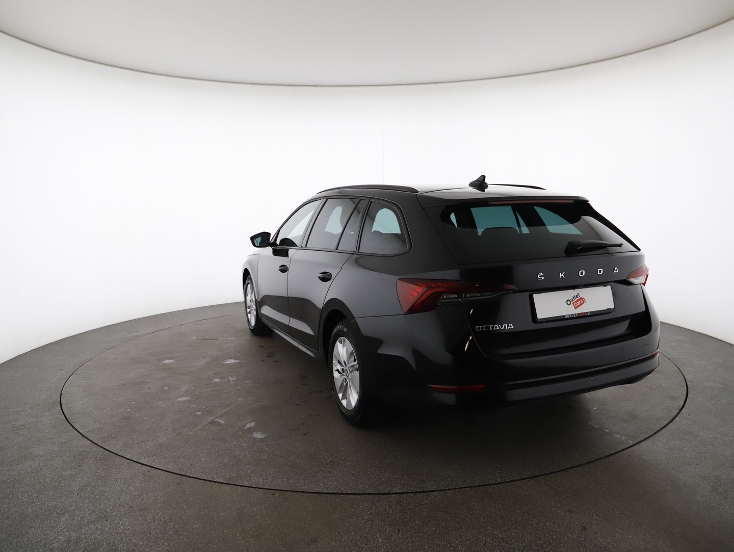 Škoda OCTAVIA Combi Ambition TDI DSG | Bild 2 von 20