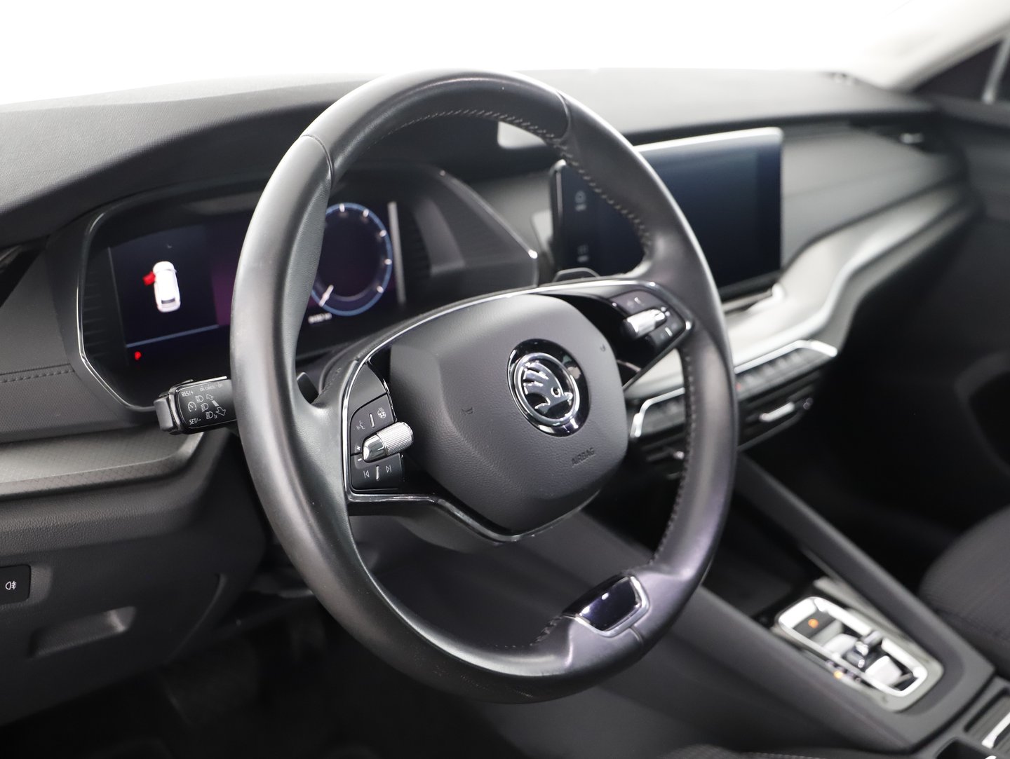 Škoda OCTAVIA Combi Ambition TDI DSG | Bild 6 von 20