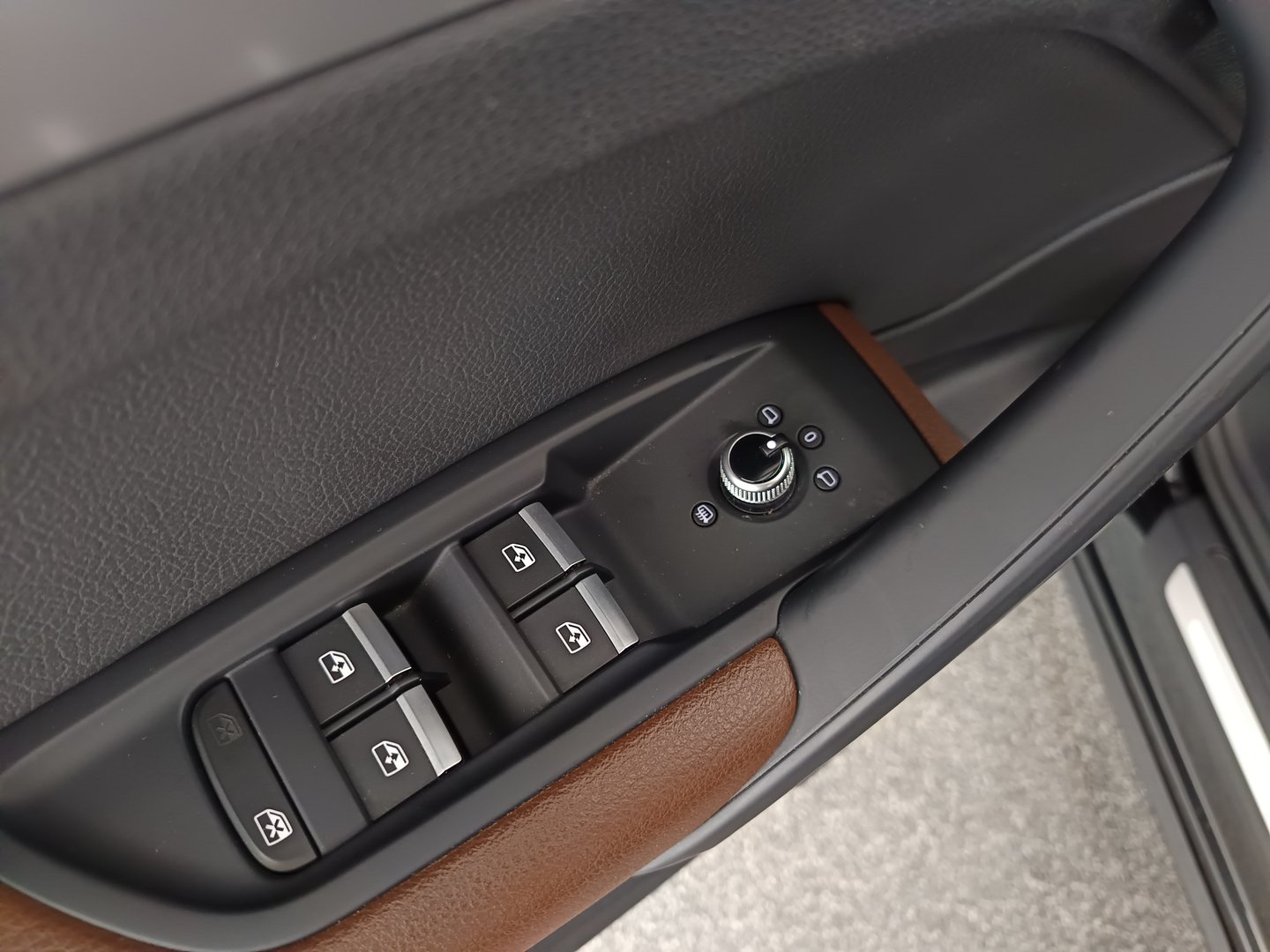 Audi Q5 55 TFSI e quattro Sport | Bild 11 von 32