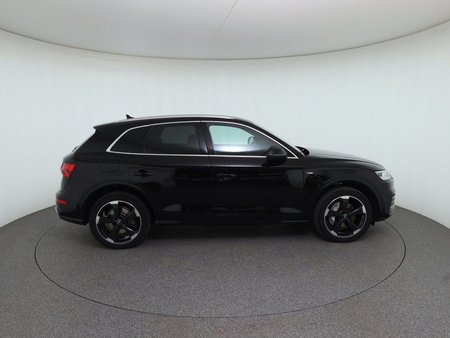 Audi Q5 55 TFSI e quattro Sport | Bild 4 von 23