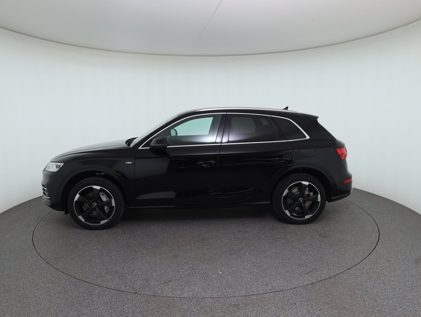 Audi Q5 55 TFSI e quattro Sport | Bild 8 von 23