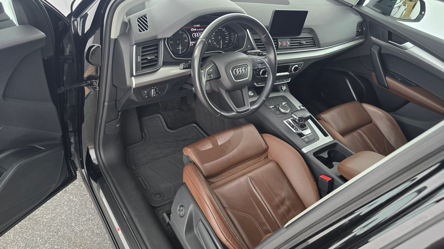 Audi Q5 55 TFSI e quattro Sport | Bild 12 von 23