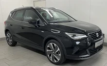 SEAT Arona FR 1.5 TSI ACT DSG in Nacht-Schwarz Metallic