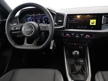 Audi A1 Sportback 30 TFSI intense in Gletscherweiss Metallic