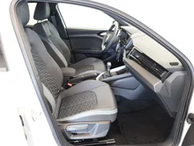 Audi A1 Sportback 30 TFSI intense in Gletscherweiss Metallic