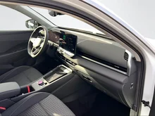 VW T-Roc Life eTSI DSG in Pure White