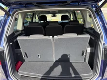 VW Touran Highline TDI DSG in ATLANTIK BLUE METALLIC