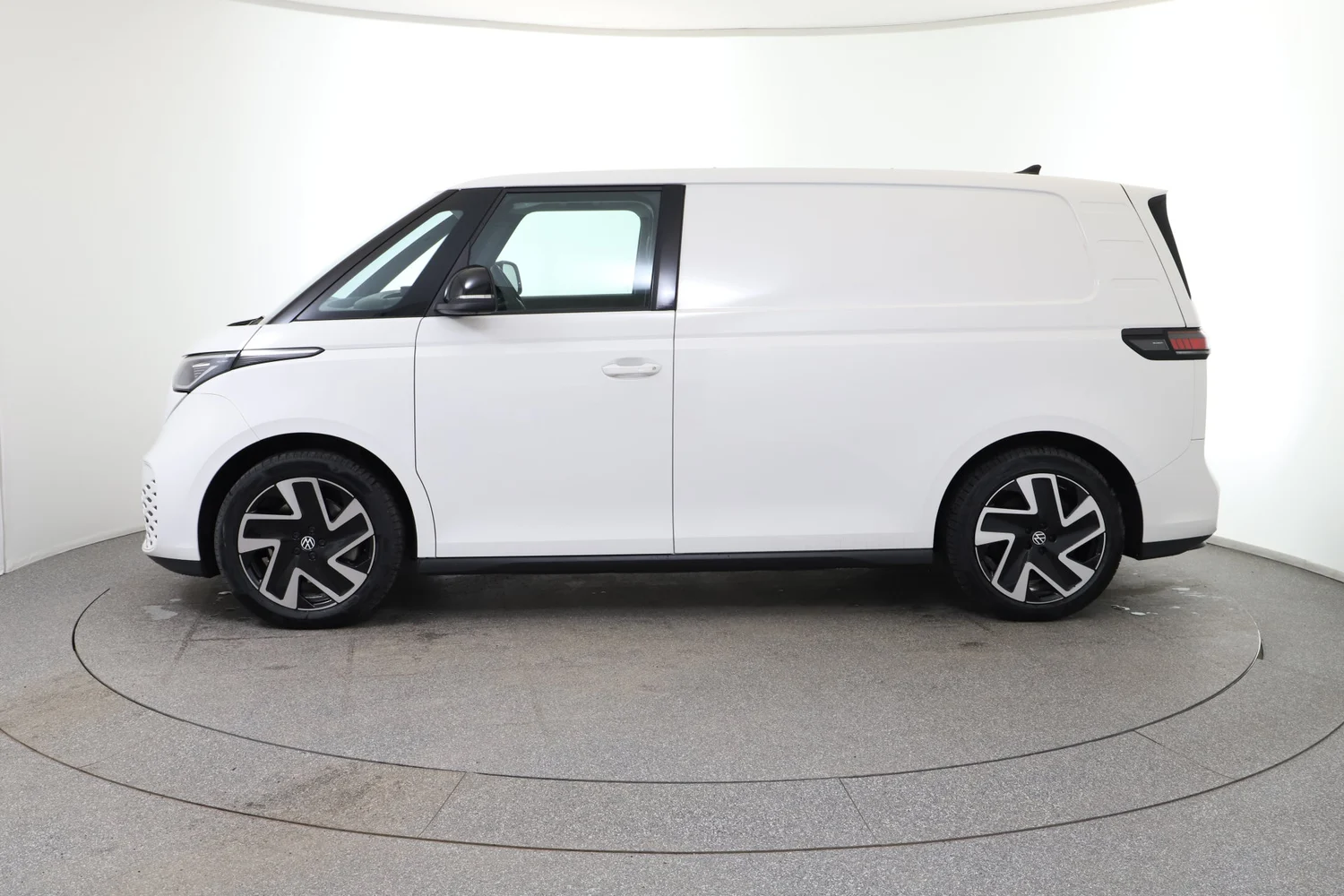 Bild eines VW ID. Buzz Cargo Pro 4MOTION 250 kW