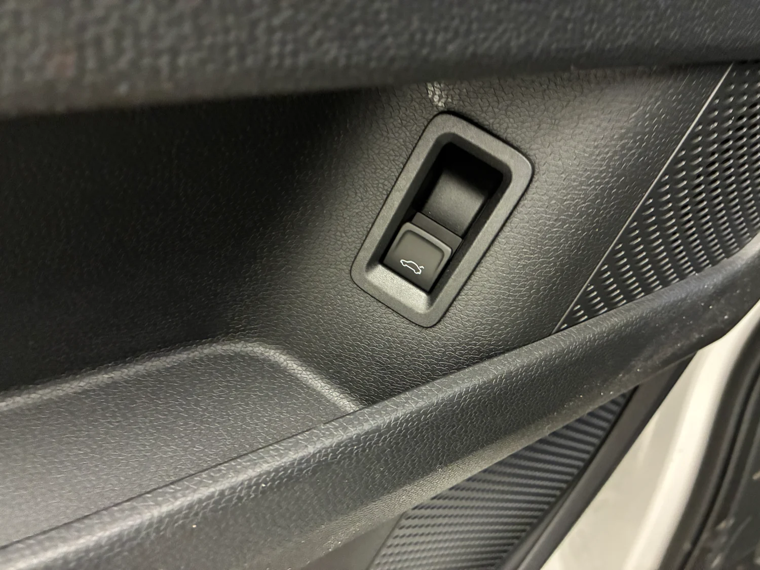 Bild eines VW ID. Buzz Cargo Pro 4MOTION 250 kW