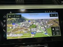Audi Q8 55 e-tron quattro business in Mythosschwarz Metallic