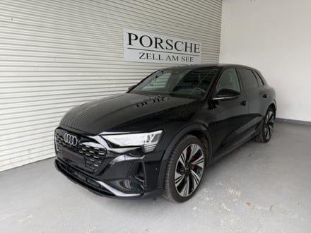 Audi Q8 55 e-tron quattro business