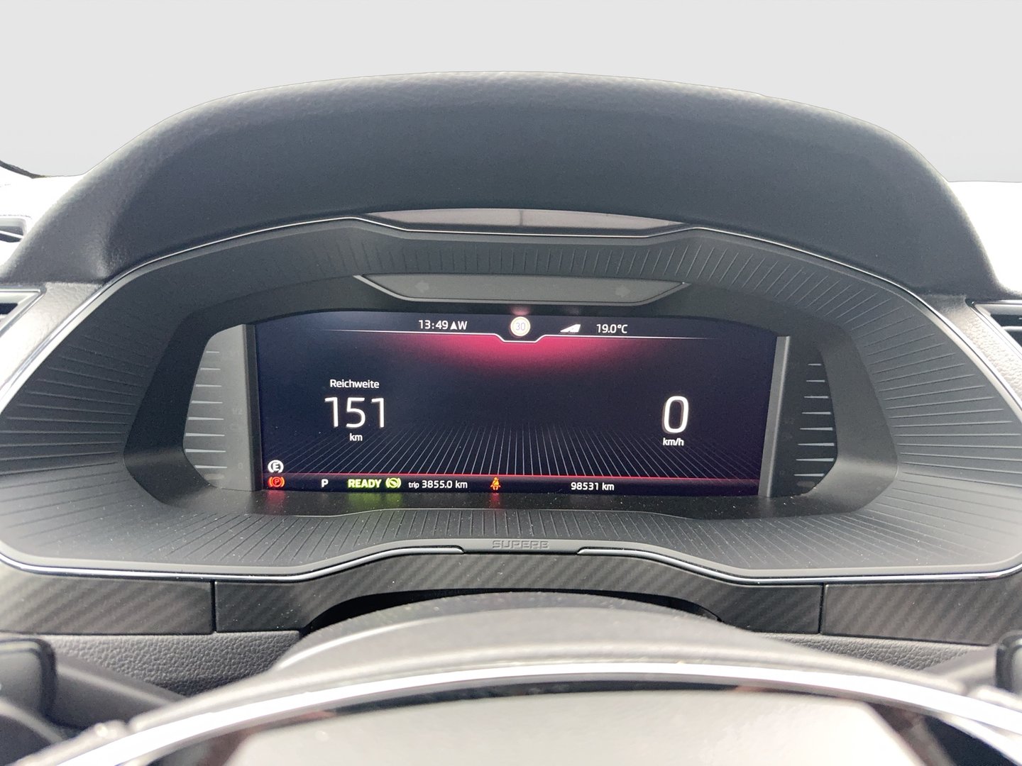 Škoda SUPERB Combi iV SPORTLINE DSG | Bild 11 von 24