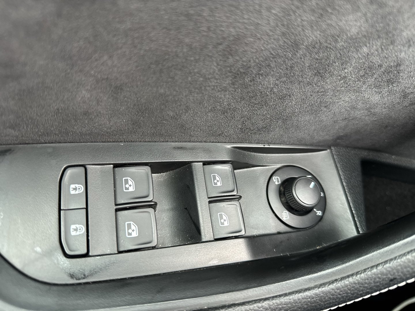 Škoda SUPERB Combi iV SPORTLINE DSG | Bild 7 von 24