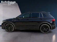 VW Tiguan R-Line TDI 4MOTION DSG in Deep Black Perlef.
