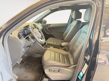 VW Tiguan R-Line TDI 4MOTION DSG in Deep Black Perlef.