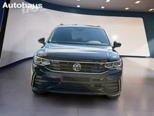 VW Tiguan R-Line TDI 4MOTION DSG in Deep Black Perlef.